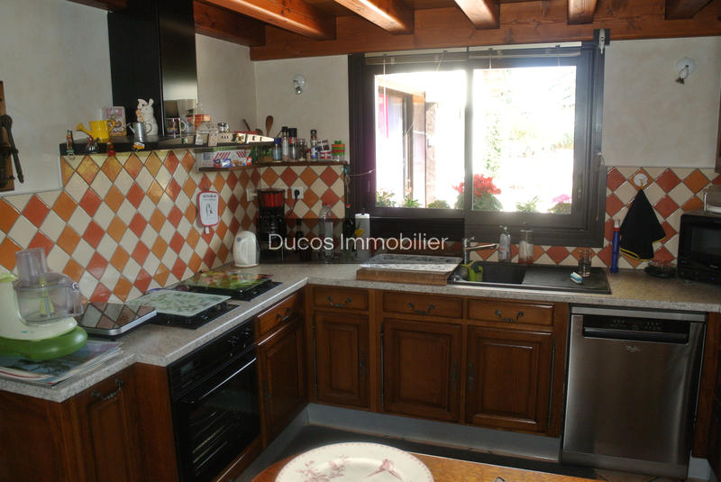 Maison - 460 m² - 10 pièces