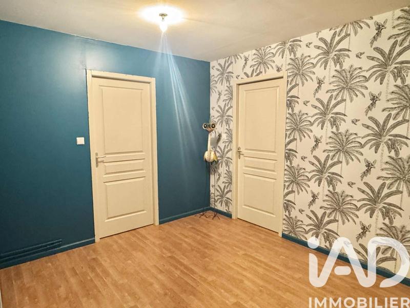 Maison - 223 m² - 7 pièces