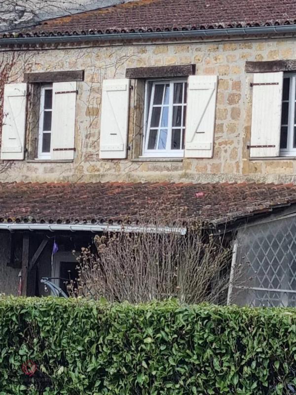 Maison de village - 544 m² - 8 pièces