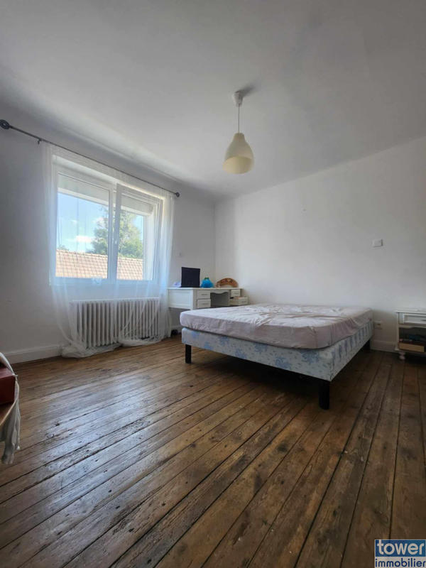 Maison - 185 m² - 7 pièces