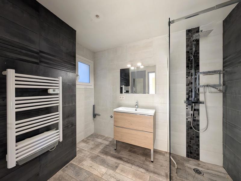 Appartement - 80 m² - 3 pièces