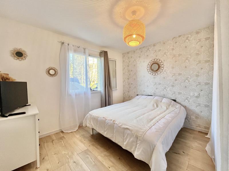 Maison contemporaine - 250 m² - 8 pièces