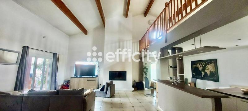 Villa - 185 m² - 6 pièces