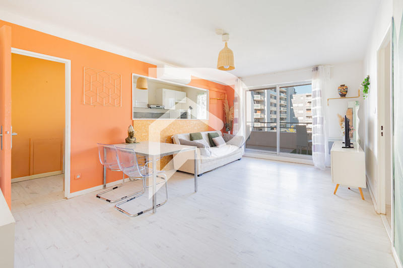 Appartement - 49 m² - 2 pièces