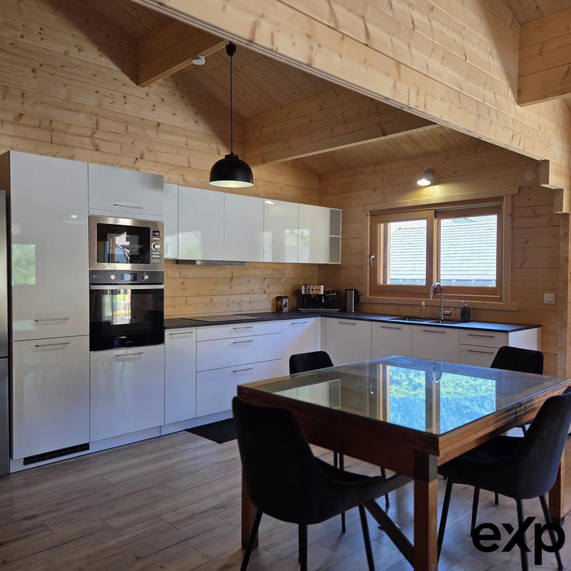 Châlet - 148 m² - 6 pièces