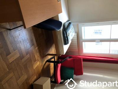 Chambre - 15 m² - 1 pièce