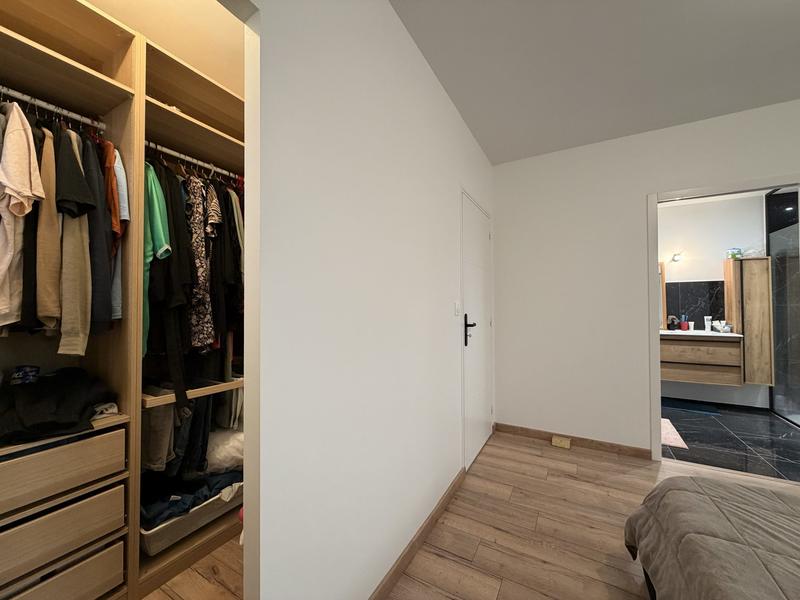 Maison traditionnelle - 160 m² - 6 pièces