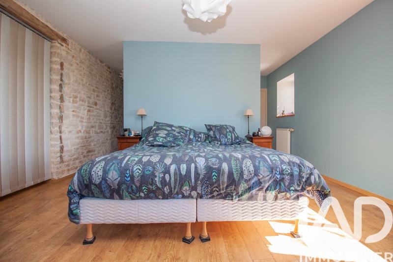 Maison - 280 m² - 8 pièces