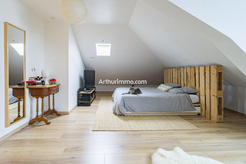 Appartement - 84 m² - 4 pièces