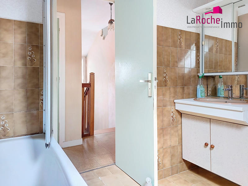 Maison traditionnelle - 95 m² - 6 pièces