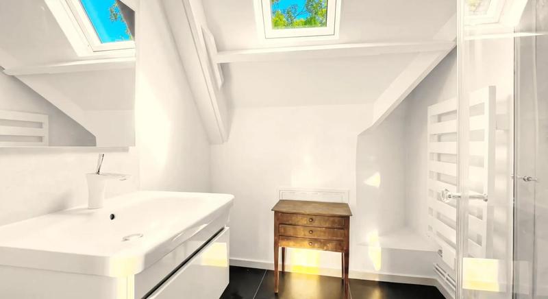 Maison - 307 m² - 10 pièces