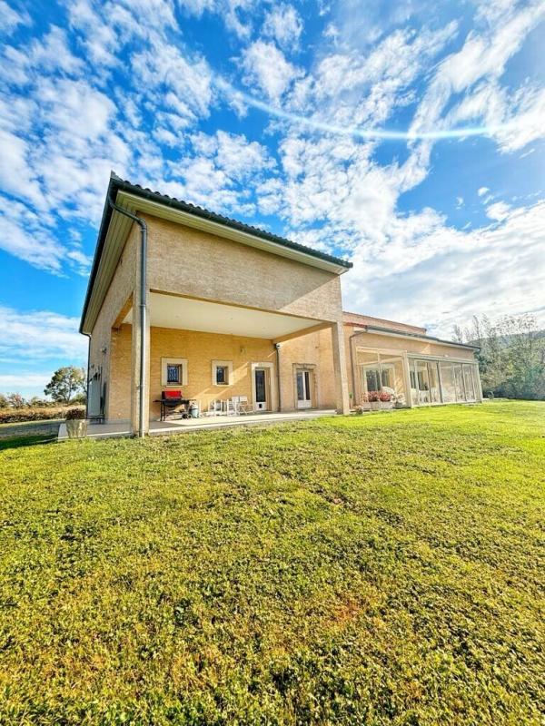 Maison d'architecte - 270 m² - 6 pièces