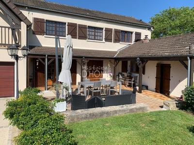 Maison - 190 m² - 9 pièces