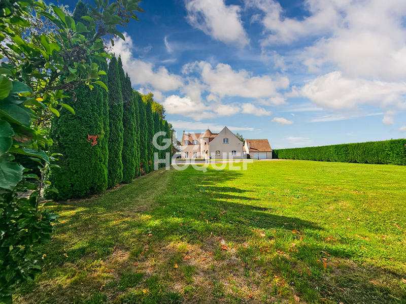 Maison - 340 m² - 10 pièces