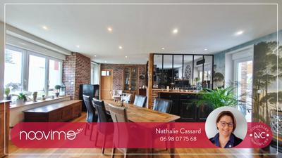 Maison - 251 m² - 7 pièces