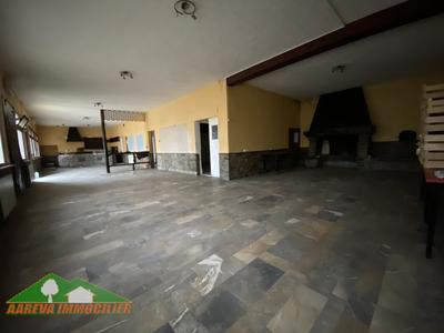 Local d'activités - 377 m² - 11 pièces