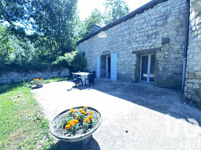 Maison - 203 m² - 9 pièces