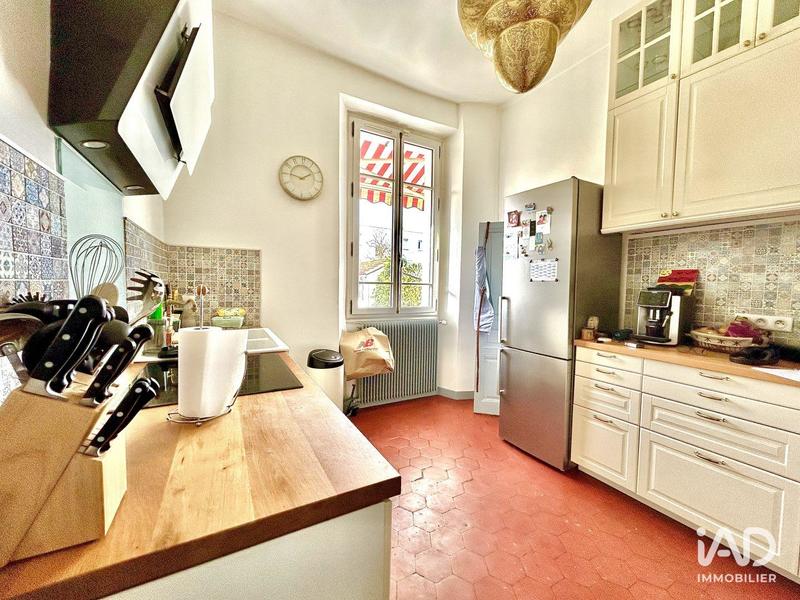 Maison - 203 m² - 11 pièces