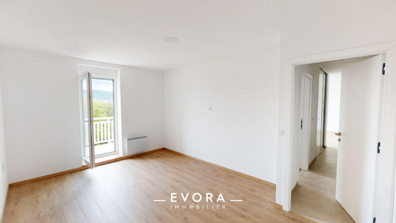 Appartement - 83 m² - 4 pièces