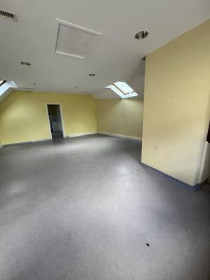 Bureau - 58 m² - 2 pièces