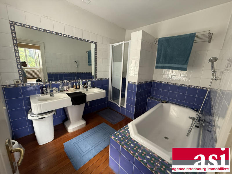 Appartement - 250 m² - 10 pièces