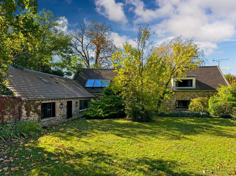 Maison - 200 m² - 6 pièces