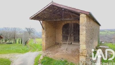 Maison - 300 m² - 10 pièces