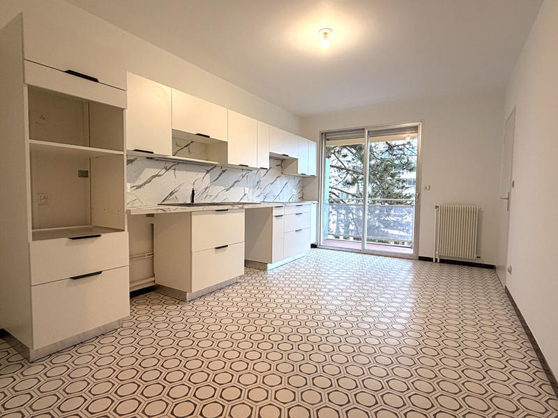 Appartement - 122 m² - 5 pièces