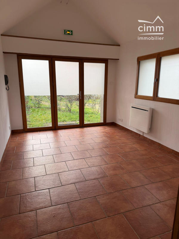 Bureau - 20 m² - 2 pièces