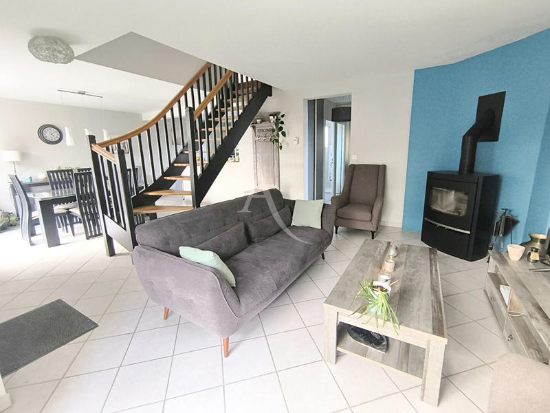 Maison - 135 m² - 7 pièces