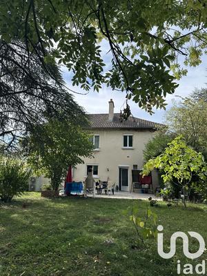 Maison - 186 m² - 8 pièces