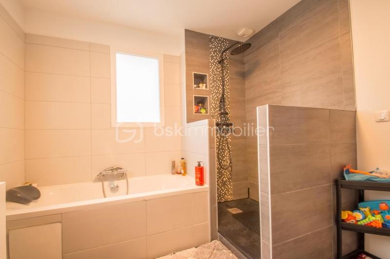 Maison - 88 m² - 6 pièces