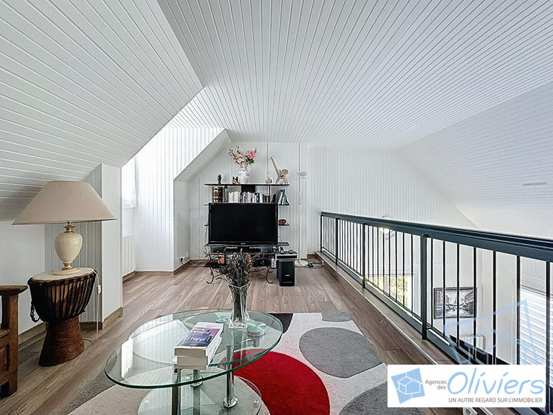 Maison traditionnelle - 200 m² - 8 pièces