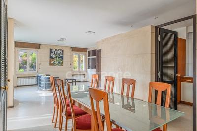 Maison - 177 m² - 5 pièces