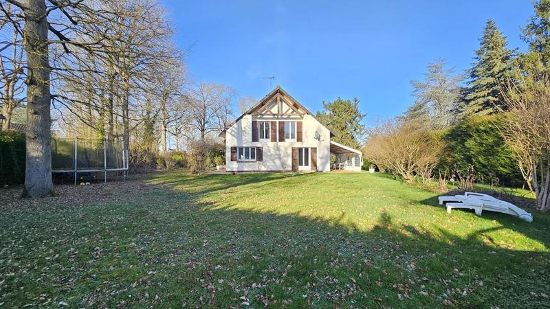 Maison - 263 m² - 8 pièces