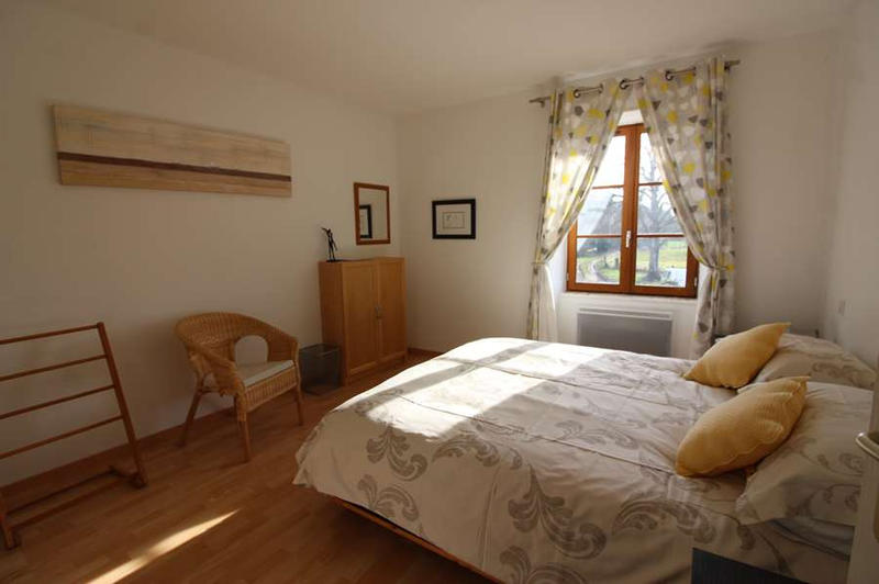 Maison - 230 m² - 10 pièces