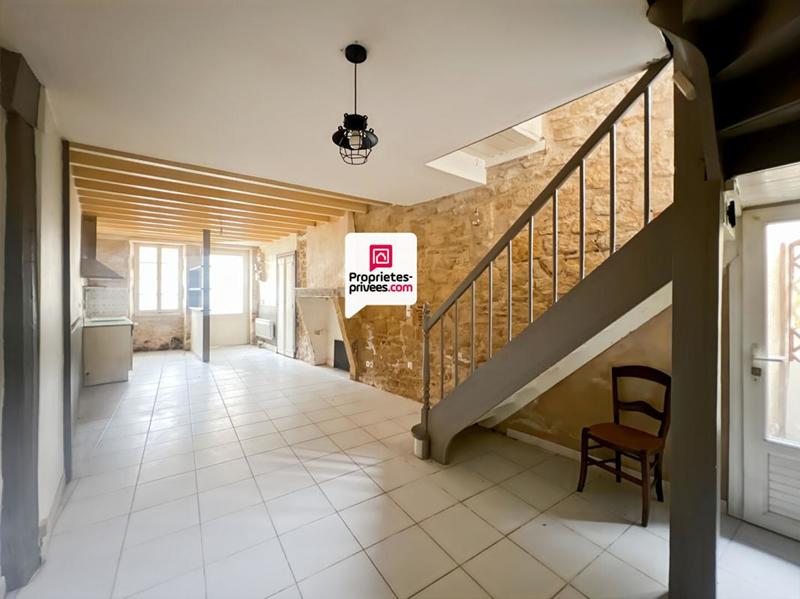 Maison - 201 m² - 9 pièces