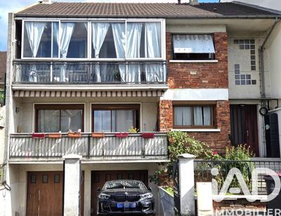 Maison - 200 m² - 8 pièces