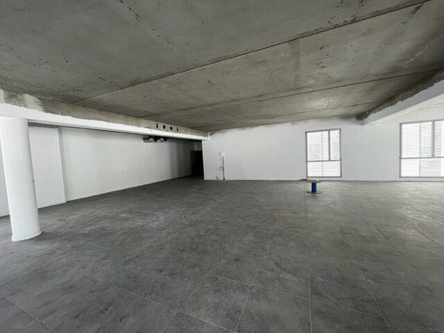 Local commercial - 380 m²