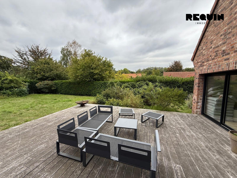 Villa - 200 m² - 8 pièces