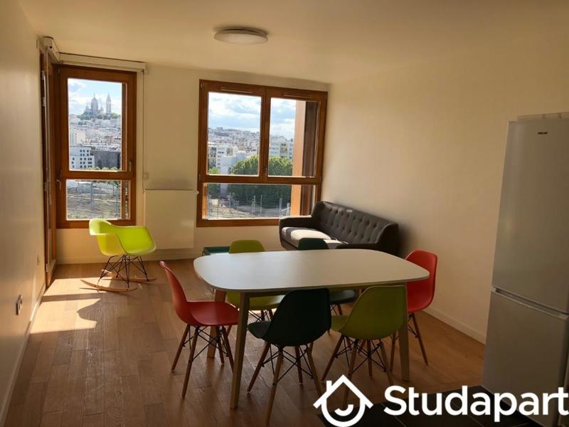 Chambre - 11 m² - 1 pièce