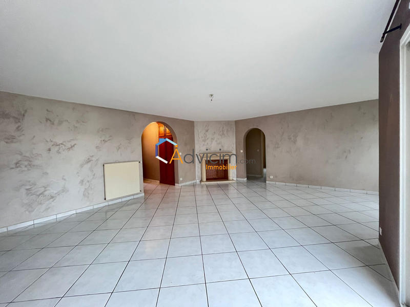 Maison - 99 m² - 4 pièces