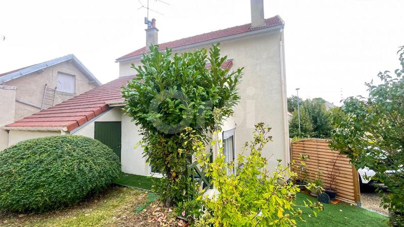 Maison - 81 m² - 4 pièces