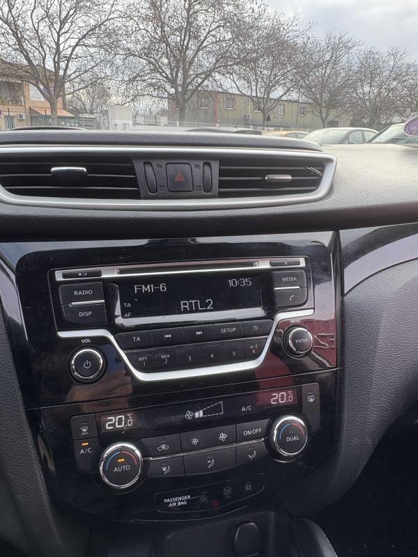 Nissan Qashqai 1.2i Turbo Dig-T 116cv Acenta Bvm6