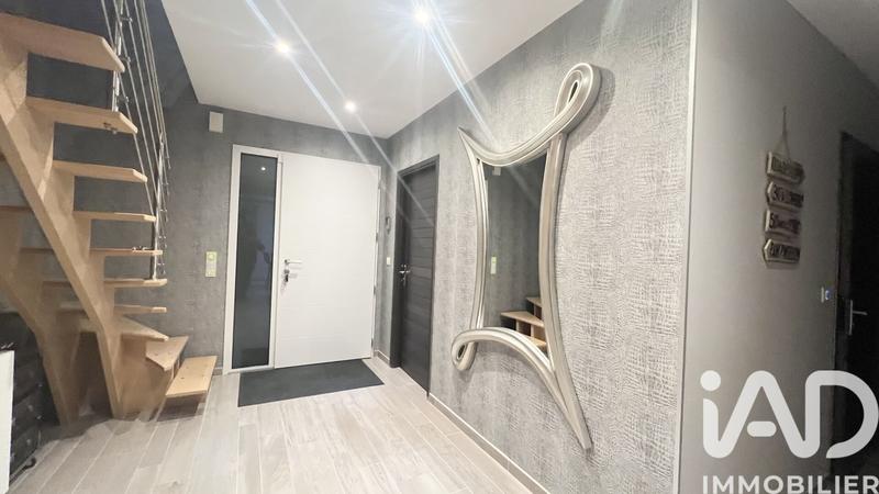 Maison - 230 m² - 5 pièces