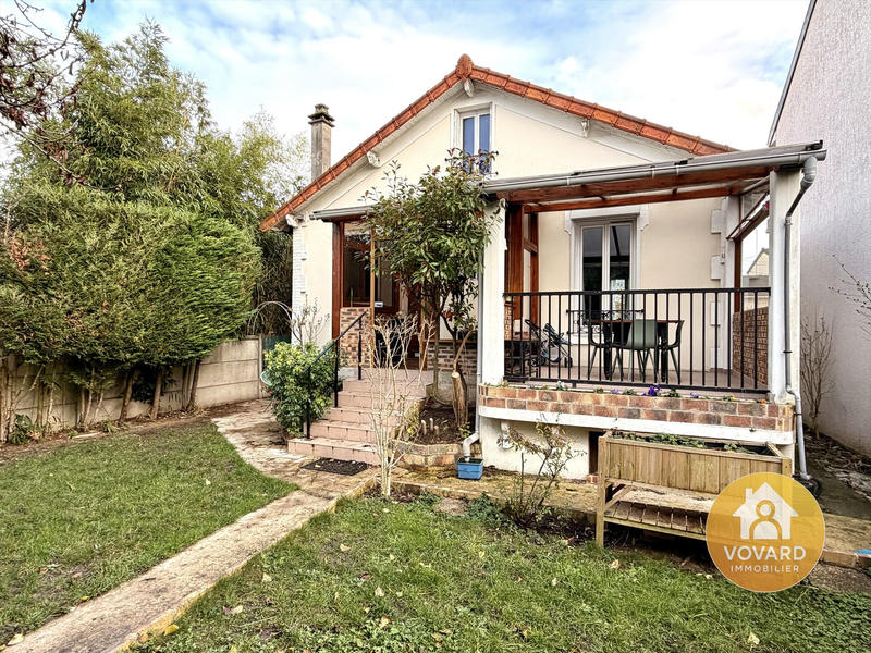 Maison - 93 m² - 4 pièces