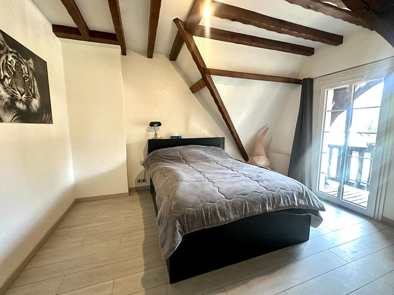 Maison - 180 m² - 9 pièces