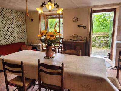 Maison - 82 m² - 3 pièces