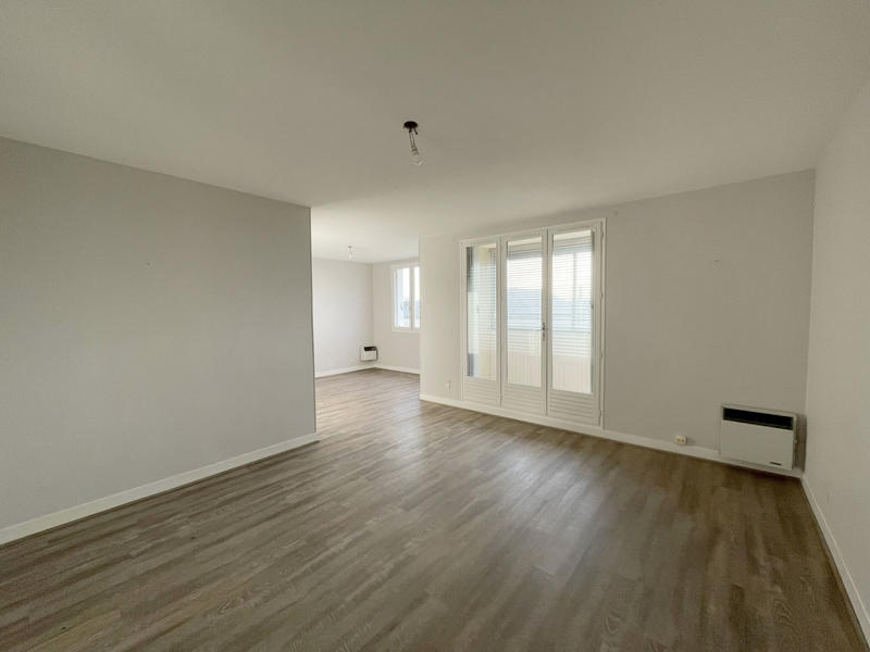 Appartement - 98 m² - 5 pièces