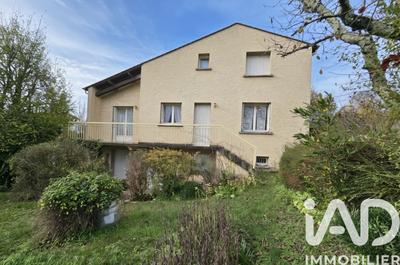 Maison - 155 m² - 7 pièces